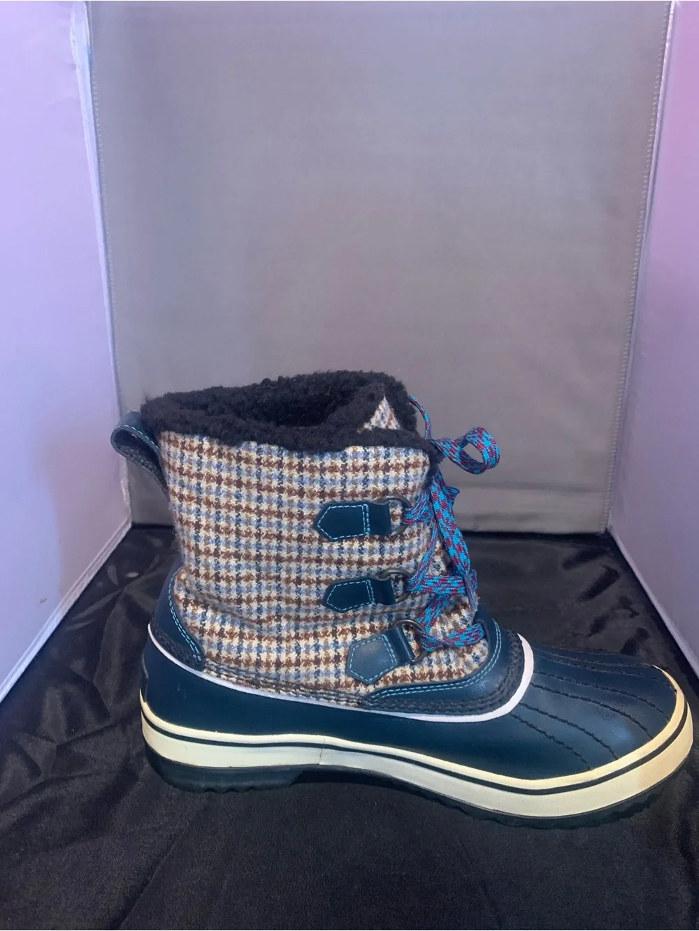 Women’s/Kids Sorel Navy and Brown Houndstooth Plaid Tivoli Winter Boots